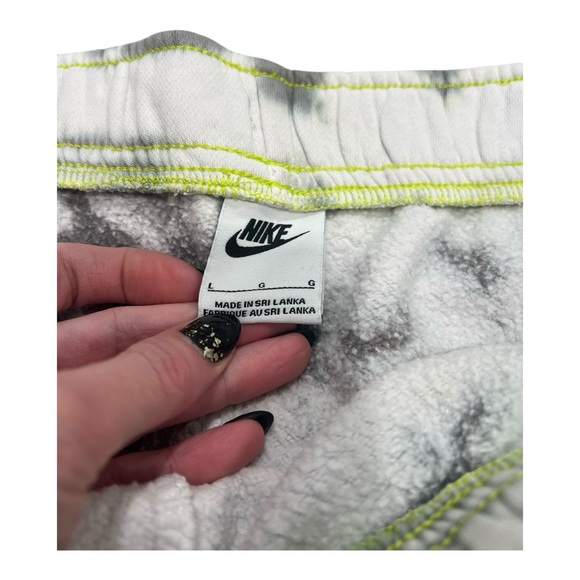 Nike women’s tie-dye track joggers sportswear pants women’s size Large - Picture 7 of 9